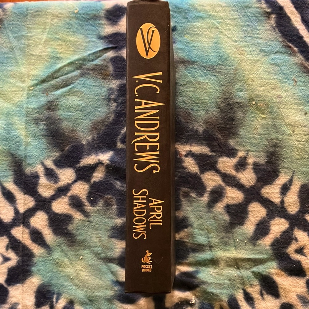 April Shadows by V.C. Andrews Hard Cover 1st in the Shadows Series